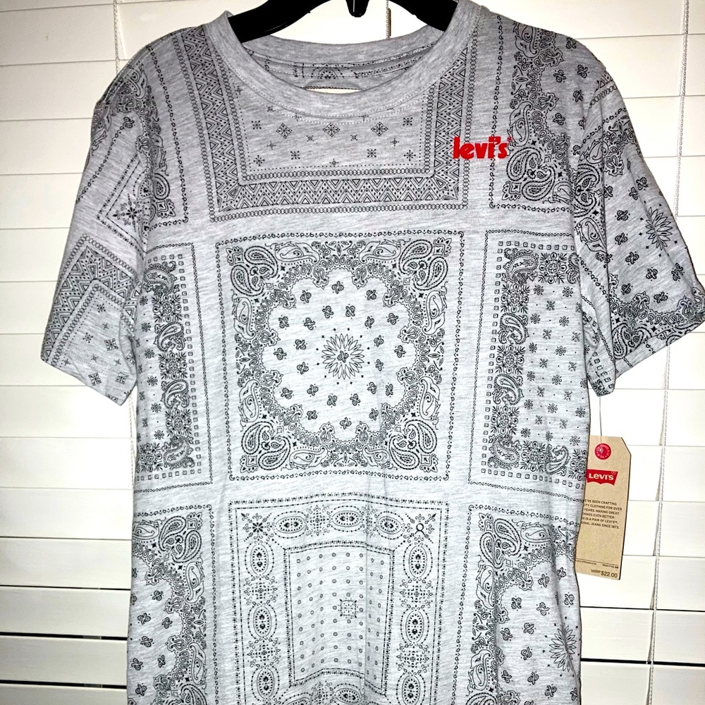 Boys Levi’s Gray Bandana Print Short Sleeve Shirt